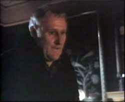 Peter Vaughan in Symptoms