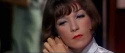 Shirley MacLaine in Gambit